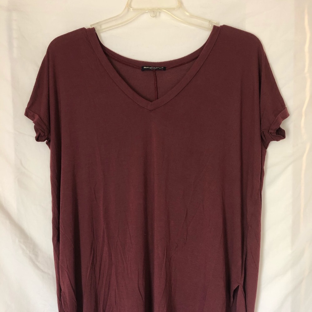 v-neck short sleeve top